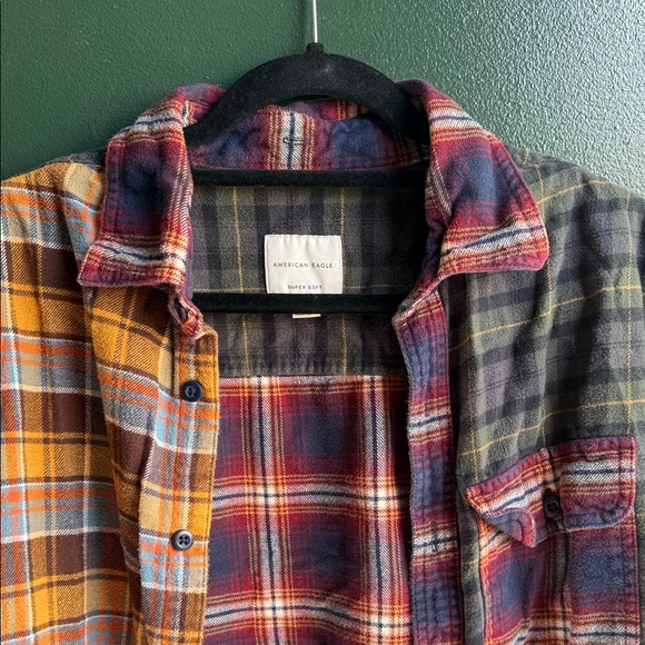 American Eagle Outfitters Colorful Plaid flannel - Picture 2 of 3